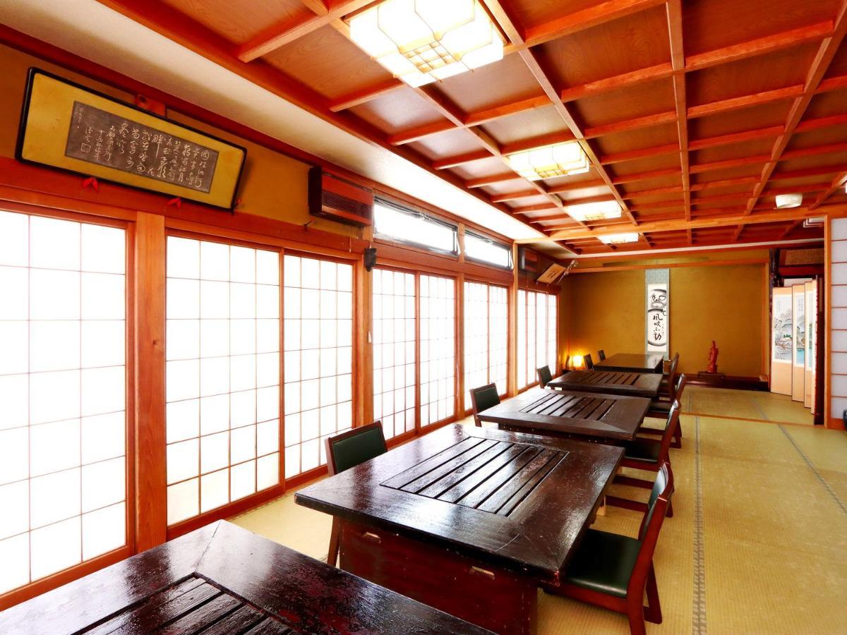 富山県 よしのや旅館 นันโตะ ภายนอก รูปภาพ